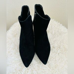 Bandolino Leather/Suede Heeled zipper Bootie Heels Women’s Size 7.5 M Black